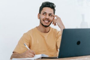 NFT verrattuna kryptovaluuttaan